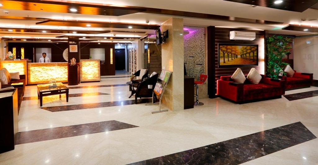 Airport La Sapphire Hotel & Restaurant Neu-Delhi Exterior foto